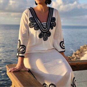 JCrew White Tunic Caftan Maxi Dress Navy Embroidery Resort Swim beach Coverup 
S